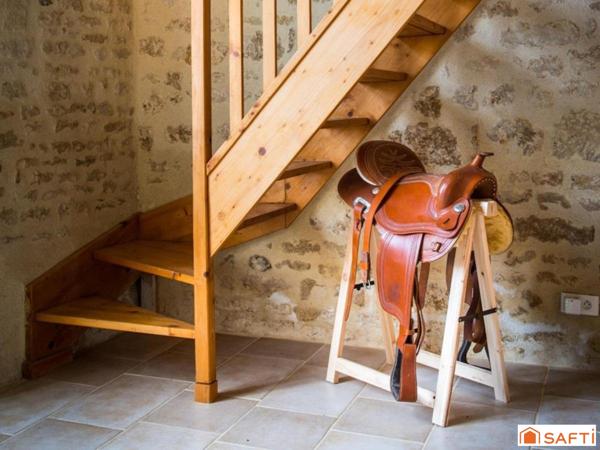 Petit château de 1341 rénové