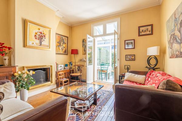 Maison tourangelle de caractère en coeur de ville avec garage