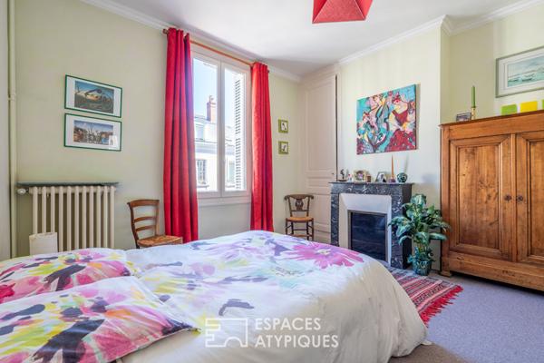 Maison tourangelle de caractère en coeur de ville avec garage