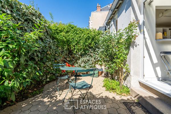 Maison tourangelle de caractère en coeur de ville avec garage