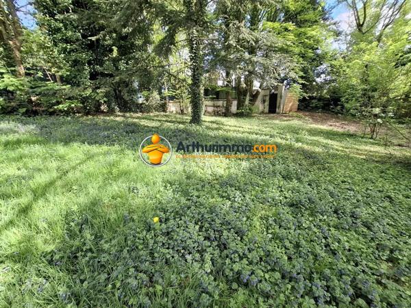 Vente                                                      Terrain
                        
                                         954 m2                     à Coulommiers