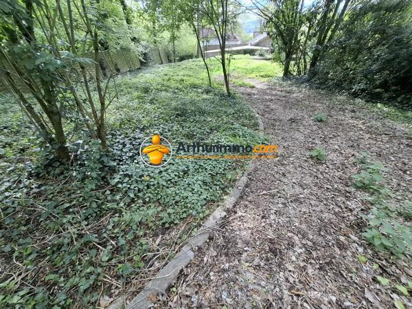 Vente                                                      Terrain
                        
                                         954 m2                     à Coulommiers