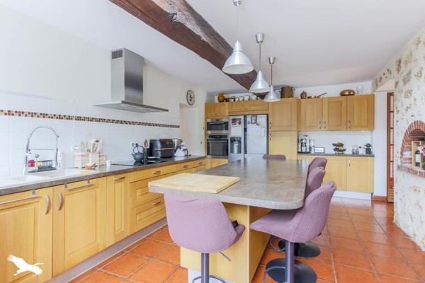 Maison à vendre 643 312 € Le Mesnil-Saint-Denis 5 p 124 m² DPE D