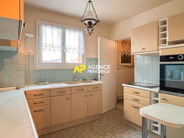 Appartement Sartrouville 4 pièces 74 m² avec parking et cave €174 900 ** - Référence 9482