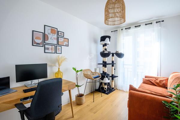 APPARTEMENT 4 PIÈCES AVEC TERRASSE SUD-OUEST ET PARKING - RÉSIDENCE NEUVE €700 000 ** - Référence 6682-AH