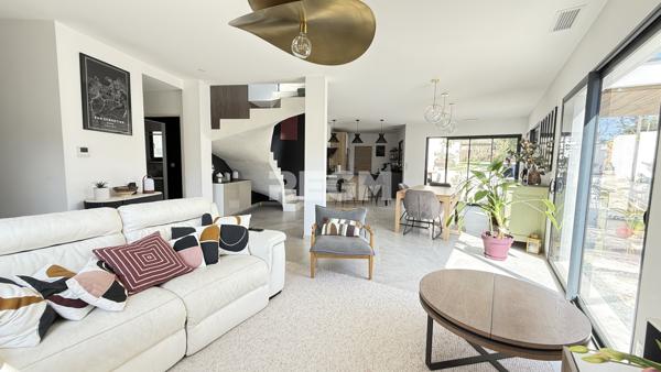 Castelnau-le-Lez (34170) Villa contemporaine sur parcelle de 713 m2