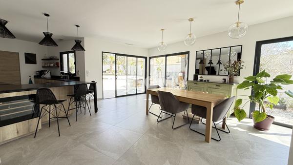 Castelnau-le-Lez (34170) Villa contemporaine sur parcelle de 713 m2