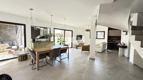 Castelnau-le-Lez (34170) Villa contemporaine sur parcelle de 713 m2