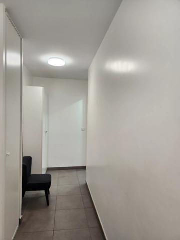Location                                                      Appartement
                        
                     4 pièces                                         à Maisons-Alfort