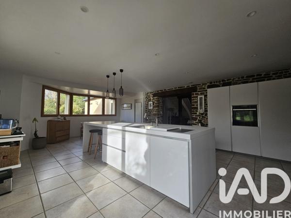 Maison à vendre 8 pièces 250 m² Vern-sur-Seiche