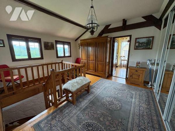 Vallée de la Bresle, 

Jolie maison individuelle édifiée sur un sous-sol complet et comprenan...