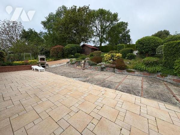 Vallée de la Bresle, 

Jolie maison individuelle édifiée sur un sous-sol complet et comprenan...