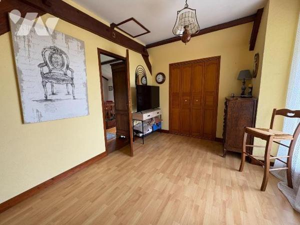 Vallée de la Bresle, 

Jolie maison individuelle édifiée sur un sous-sol complet et comprenan...