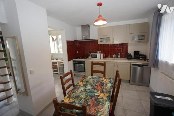 St VALERY SUR SOMME, pavillon avec garages, 2 chambres, lumineux, jardin