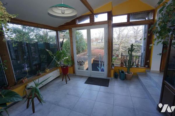 St VALERY SUR SOMME, pavillon avec garages, 2 chambres, lumineux, jardin