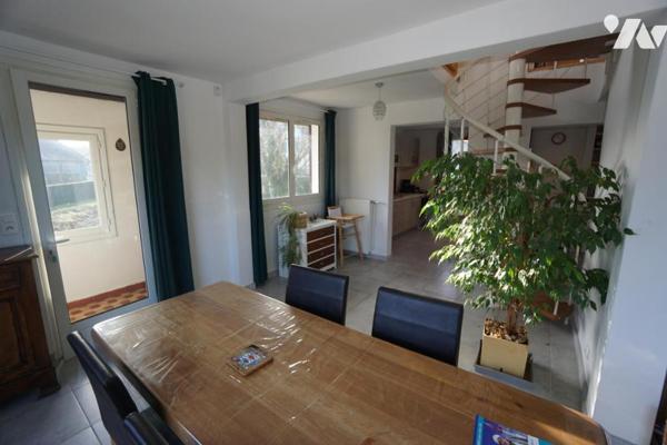 St VALERY SUR SOMME, pavillon avec garages, 2 chambres, lumineux, jardin