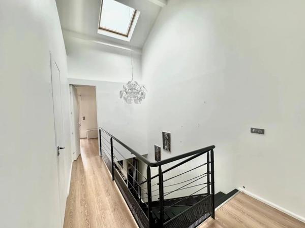 Vente                                                      Maison
                        
                     4 pièces                      123 m2                     à Alfortville