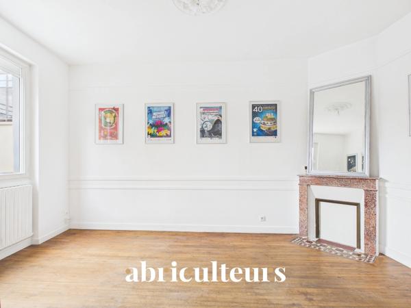 Maison de ville avec garage et cour en vente à Angoulême Quartier Victor-Hugo (16000)