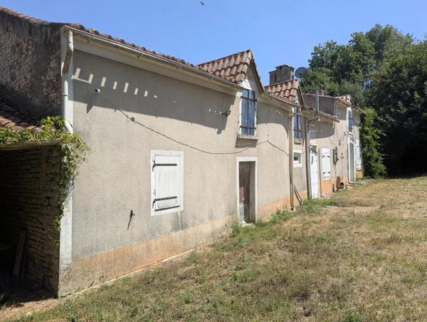 Charmante propriété de campagne avec 5 chambres et terrain