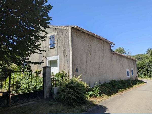 Charmante propriété de campagne avec 5 chambres et terrain