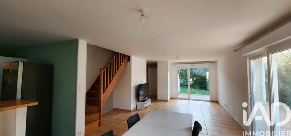 Maison à vendre 5 pièces 97 m² Avanne-Aveney