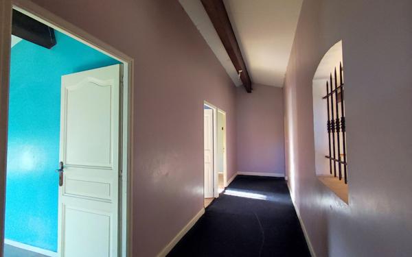 Maison à vendre    10 pièces •  Mirambeau