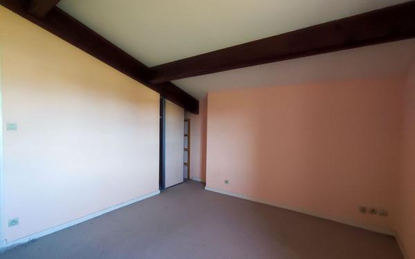 Maison à vendre    10 pièces •  Mirambeau