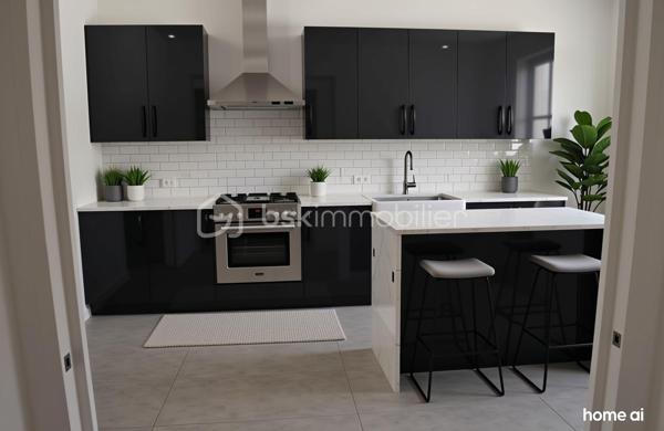 Découvrez ce charmant appartement de 89 m², idéalement situé à proximité immédiate de toutes commodités urbaines. 

Cet appartement se compose de 4 pièces principales, élégamment agencées, nichées au rez-de-chaussée d'une copropriété bien entretenue. Les espaces de vie s’articulent harmonieusement autour d'un séjour lumineux et convivial donnant sur une terrasse privative, parfait pour vos moments de détente. 
Avec ses trois chambres, cet appartement peut également convenir pour une colocation.
Deux espaces supplémentaires et indépendants vous permettront de stocker des affaires.
Vous trouverez également un box fermé pour garer votre voiture.

Les écoles se trouvent à 5mn à pieds.
La gare de Tournan-en-Brie est à 9mn à pieds.
Syndic bénévole.

Ce bien,  vous permet de vivre au cœur de la ville. Idéal pour une famille ou un couple cherchant un cadre de vie pratique et chaleureux. Ne tardez pas à visiter ce véritable bijou!

Suggestion d'aménagement intérieur par IA