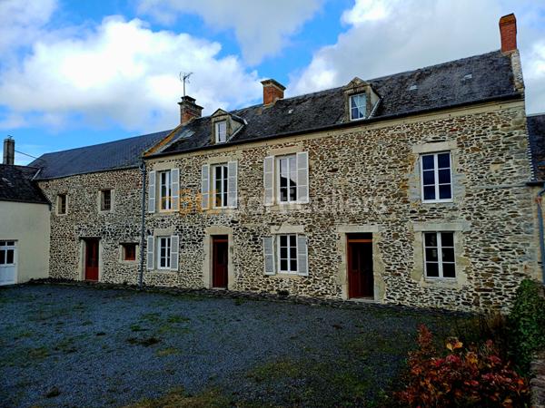 Vente Corps de ferme125 m² - 5 Pièces - Molay Littry (14330)