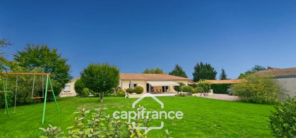 Maison plain-pied à vendre de 202 m² - BELLERIVE SUR ALLIER (03) - double garage / piscine