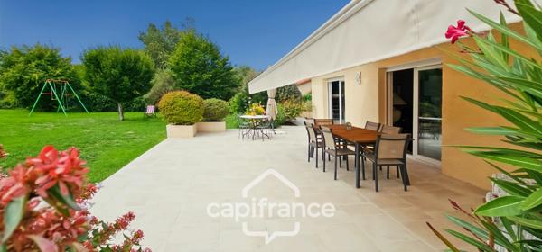 Maison plain-pied à vendre de 202 m² - BELLERIVE SUR ALLIER (03) - double garage / piscine