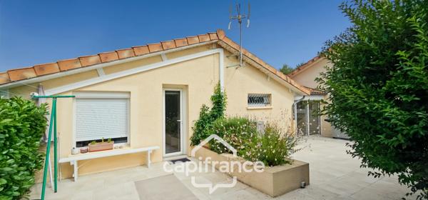 Maison plain-pied à vendre de 202 m² - BELLERIVE SUR ALLIER (03) - double garage / piscine