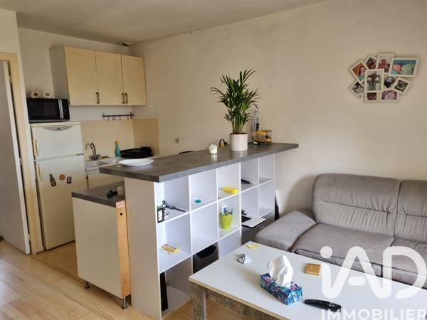Location appartement 2 pièces 32,76 m² Fontenay-le-Vicomte