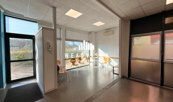 À LOUER : BUREAUX D'ENVIRON 70 M² - ZONE FRANCHE