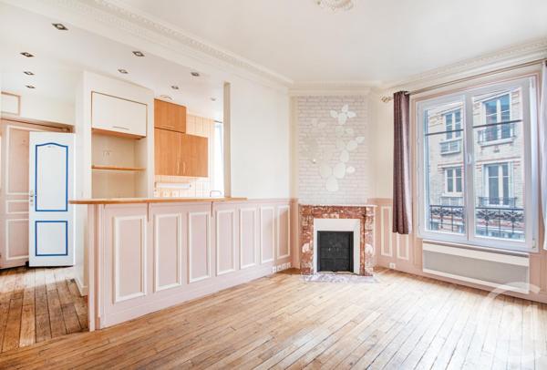 Appartement F2 à vendre  2 pièces - 35,97 m 2   PARIS  - 75010