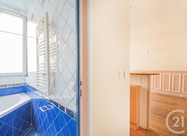 Appartement F2 à vendre  2 pièces - 35,97 m 2   PARIS  - 75010