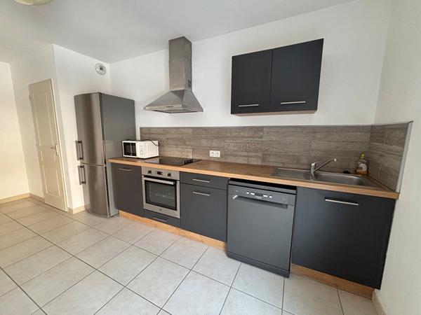 MAISON T2 Bis MEUBLEE ALTHEN DES PALUDS AVEC TERRASSE ET GARAGE