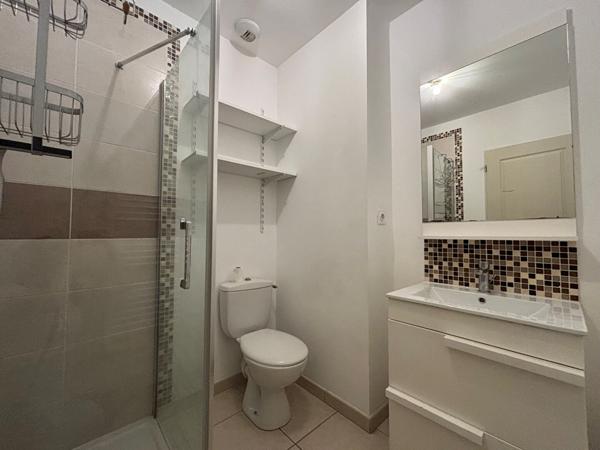 MAISON T2 Bis MEUBLEE ALTHEN DES PALUDS AVEC TERRASSE ET GARAGE