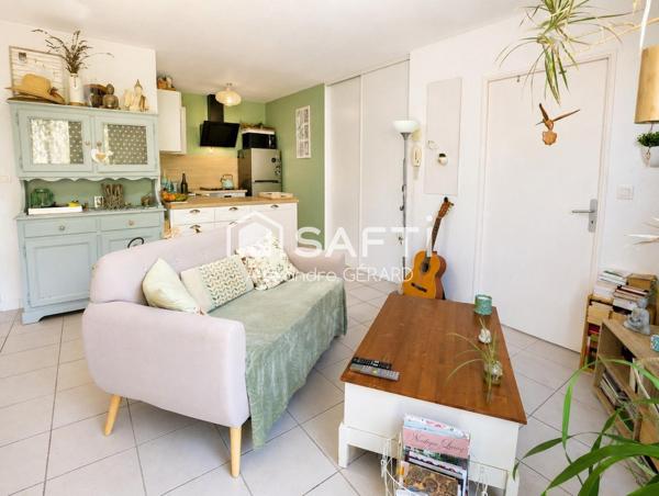 BEL APPARTEMENT T2 AVEC BALCON SUR ESPACE VERT