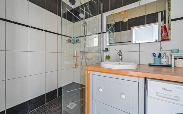Appartement à vendre    2 pièces • 47,71 m2 Paris 19