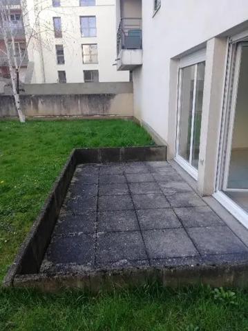 Appartement à louer 1 pièce 31.5m²