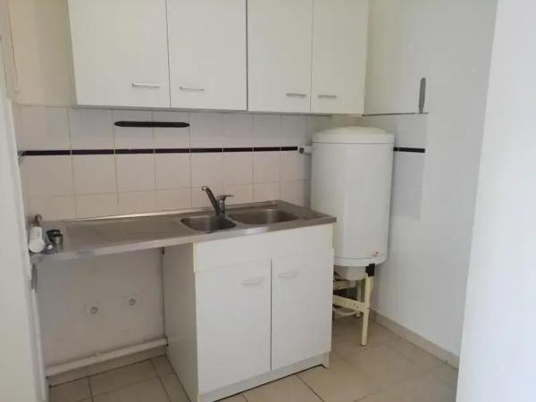 Appartement à louer 1 pièce 31.5m²