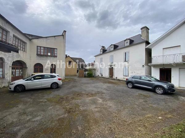 Vente Maison 12 pièces 400 m2 à Nay