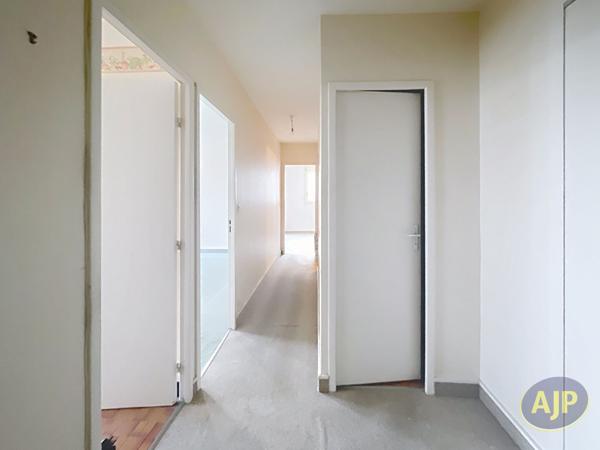 Vente appartement La Roche Sur Yon : 118 910 € - AJP Immobilier La Roche-sur-Yon