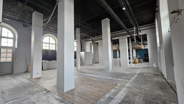 Location Local commercial 240m² de caractère pièce Compiègne (60200) - Centre ville