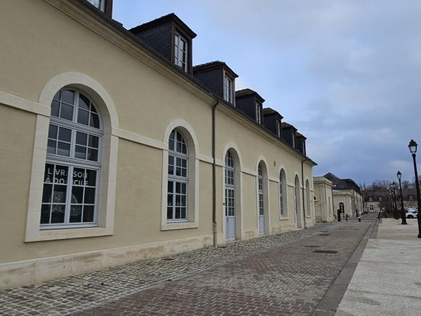 Location Local commercial 240m² de caractère pièce Compiègne (60200) - Centre ville