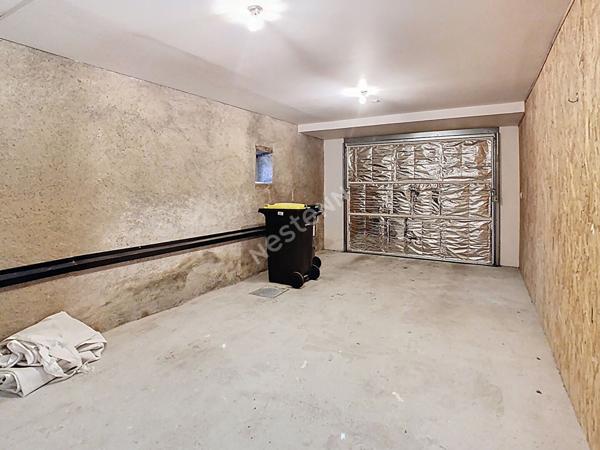 Venez découvrir sans tarder cette charmante maison de hameau située à Gorges, à seulement 7 minutes de l'axe Nantes?Cholet, 5 minutes de Clisson et 6 minutes de Vallet.