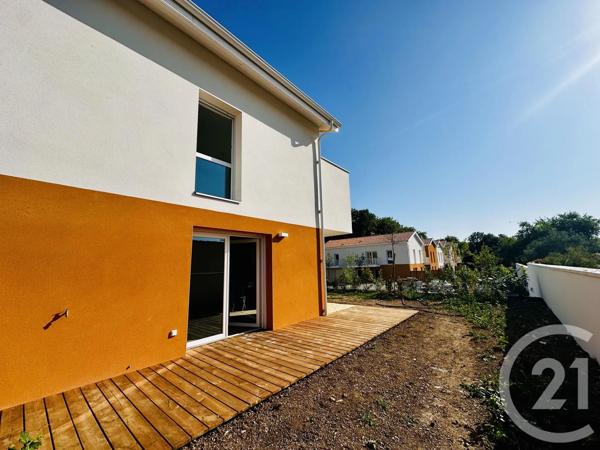 Appartement F3 à vendre  3 pièces - 66,43 m 2   FOURAS  - 17