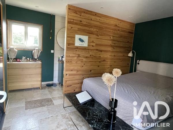 Maison à vendre 6 pièces 164 m² Neuillé-Pont-Pierre