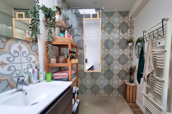 WATTRELOS – Maison familiale rénovée avec jardin, garage et confort moderne – Quartier recherché !